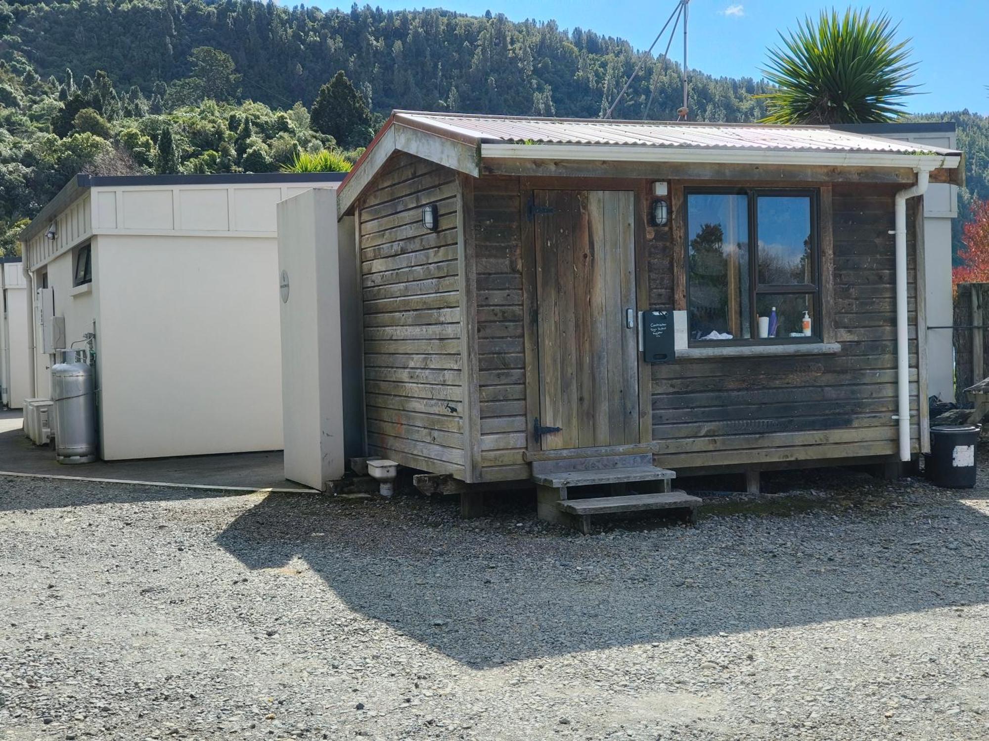 Braxmere Lodge Tokaanu Exterior photo