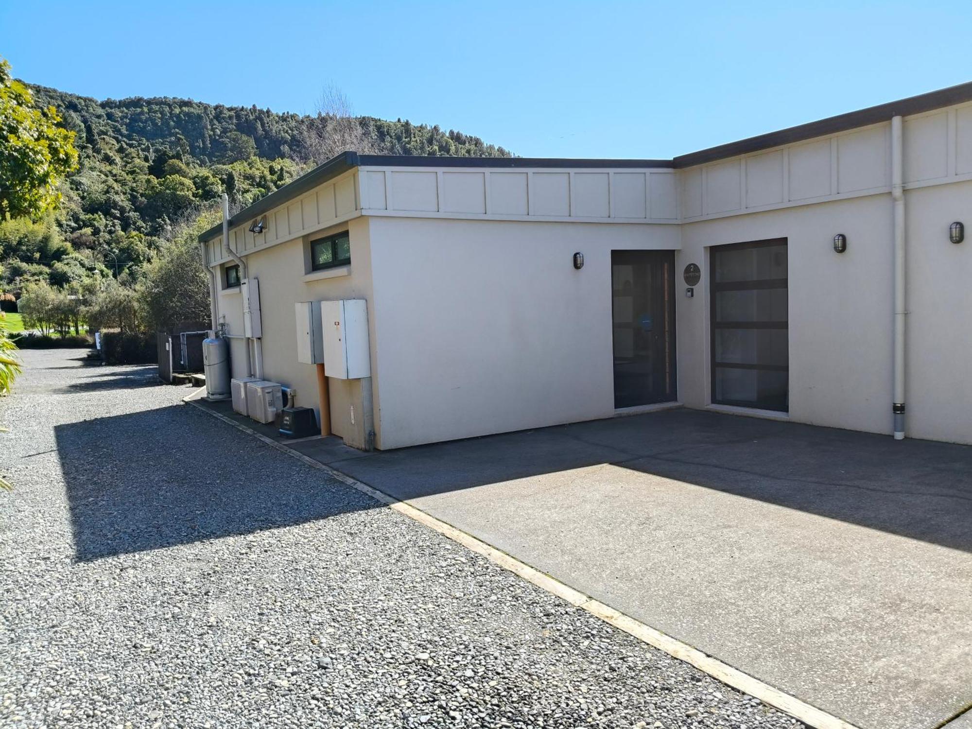 Braxmere Lodge Tokaanu Exterior photo